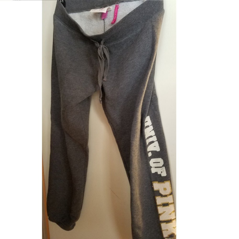 PINK UNIVERSITY SWEATS